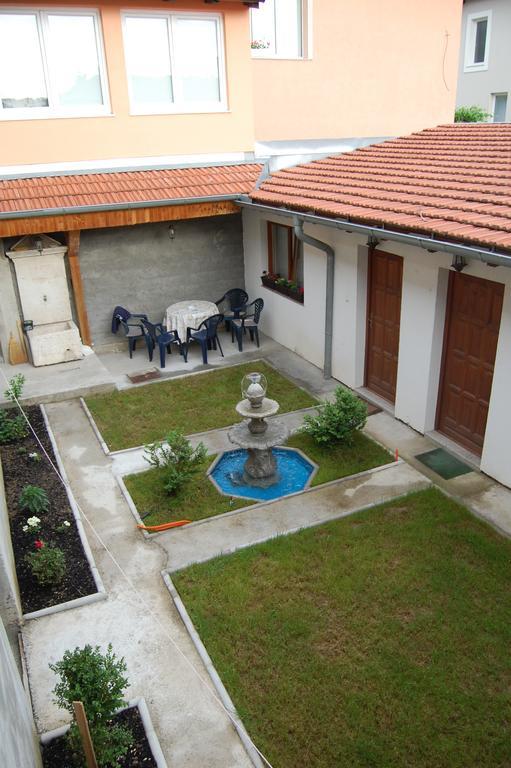 Apartments Castanea Saraievo Exterior foto